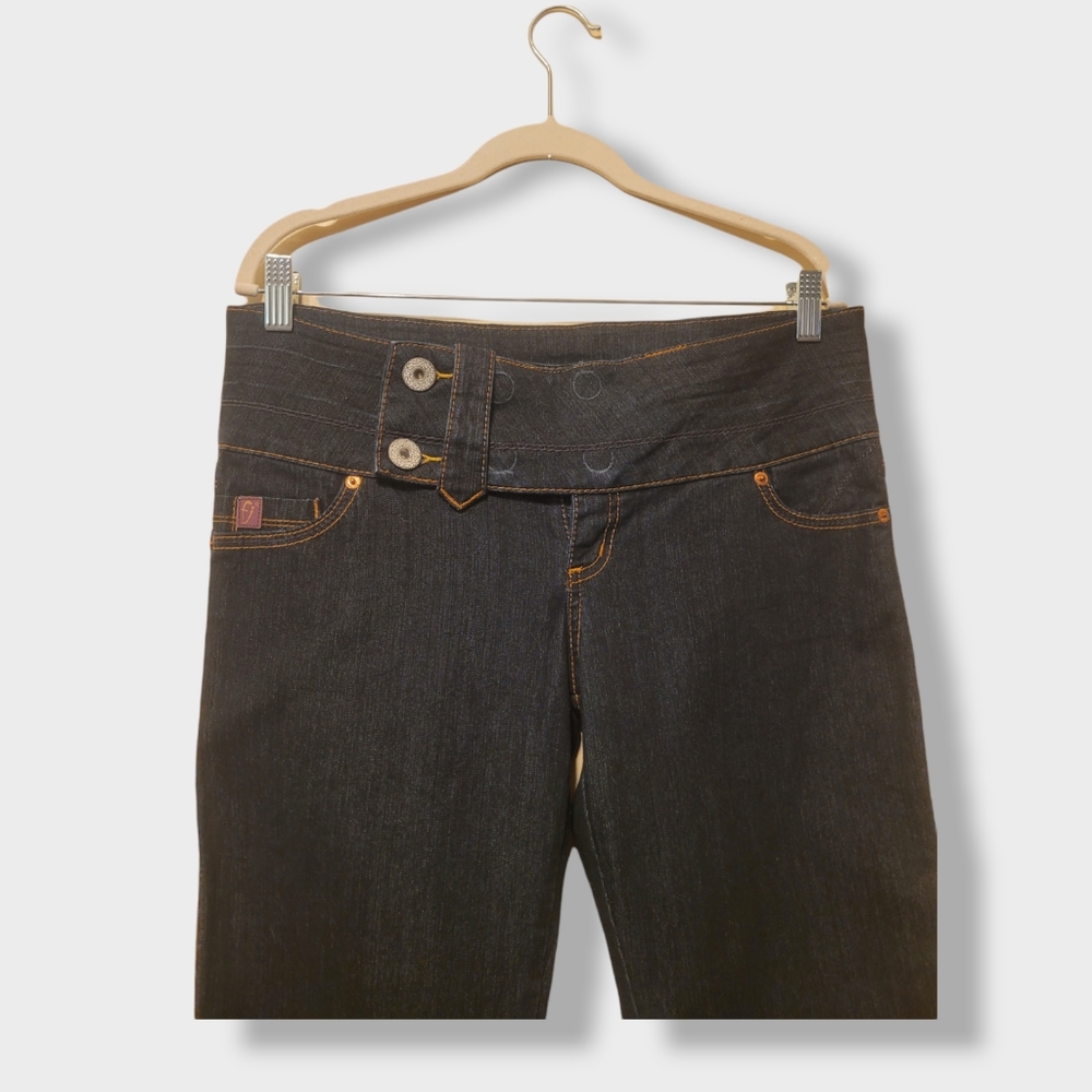 Foxy Jean's Retro Style